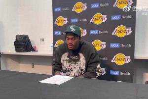 范德彪谈狄龙：他今晚搞那些花招，结果付出了代价